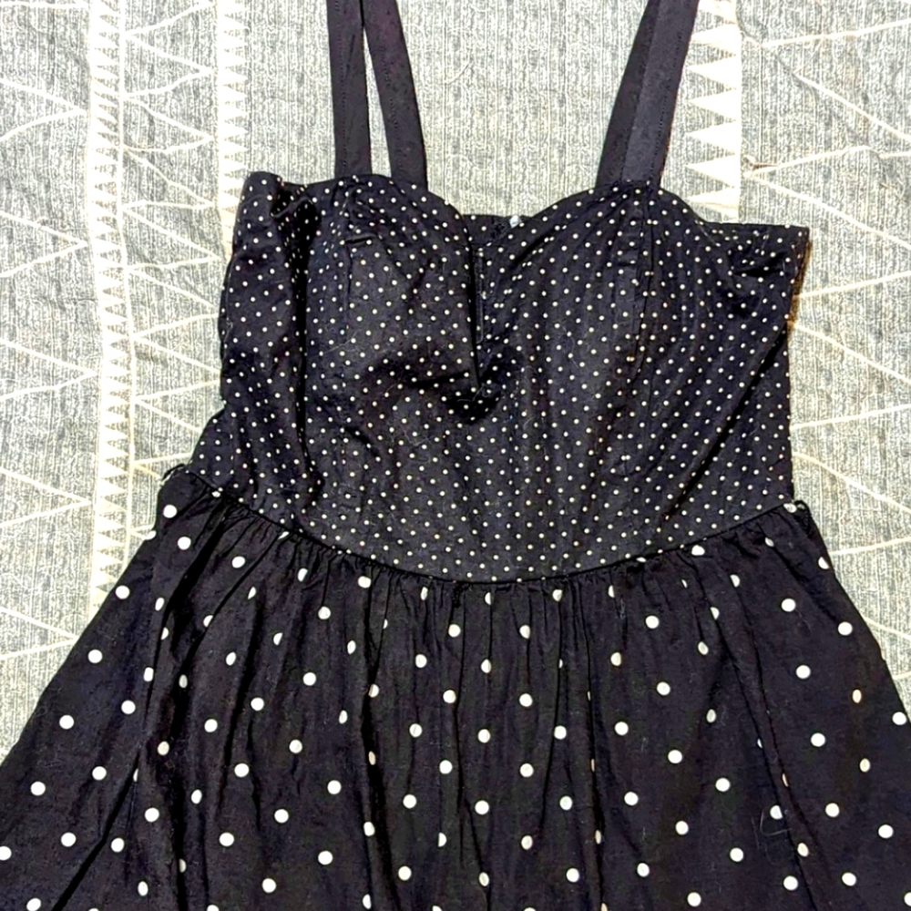 Baileyblue brand, size Med black with white polkadot mini dress